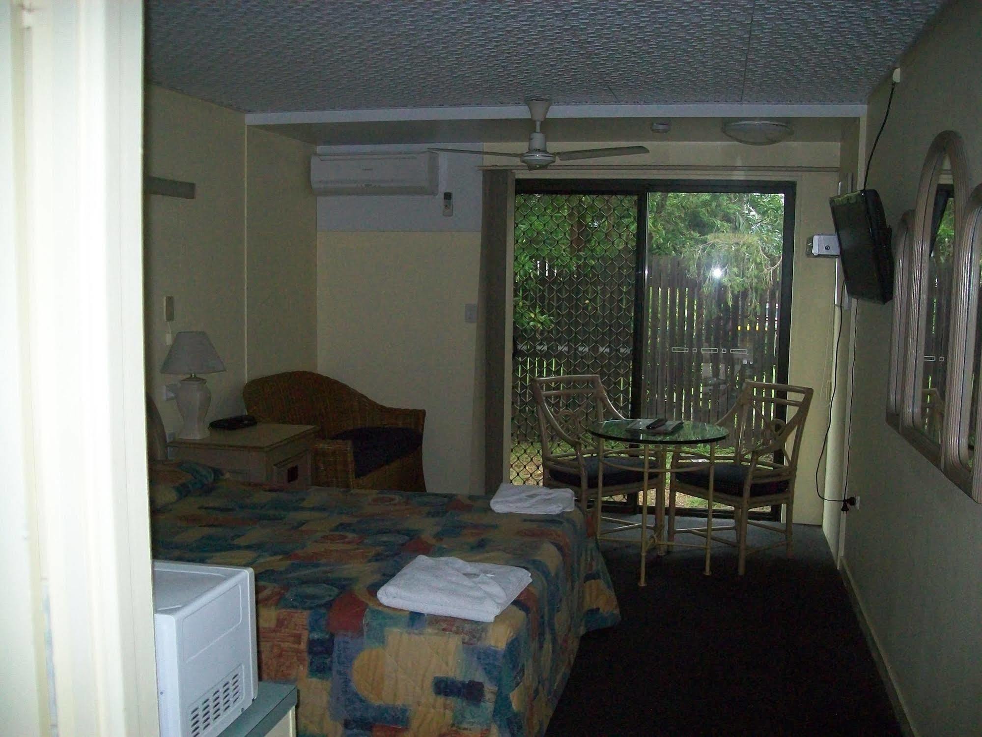 Sun Plaza Motel - מקיי מראה חיצוני תמונה